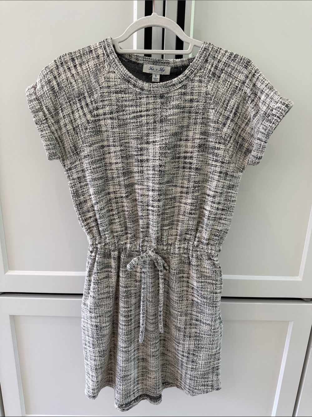 She & Sky Black and White Textured Drawstring Midi Dress